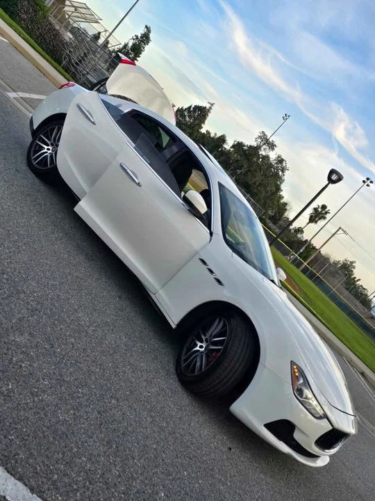 2017 Maserati Ghibli 3rd Gen - Image 8 of 19