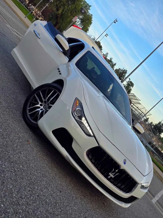 2017 Maserati Ghibli 3rd Gen - Image 5 of 19