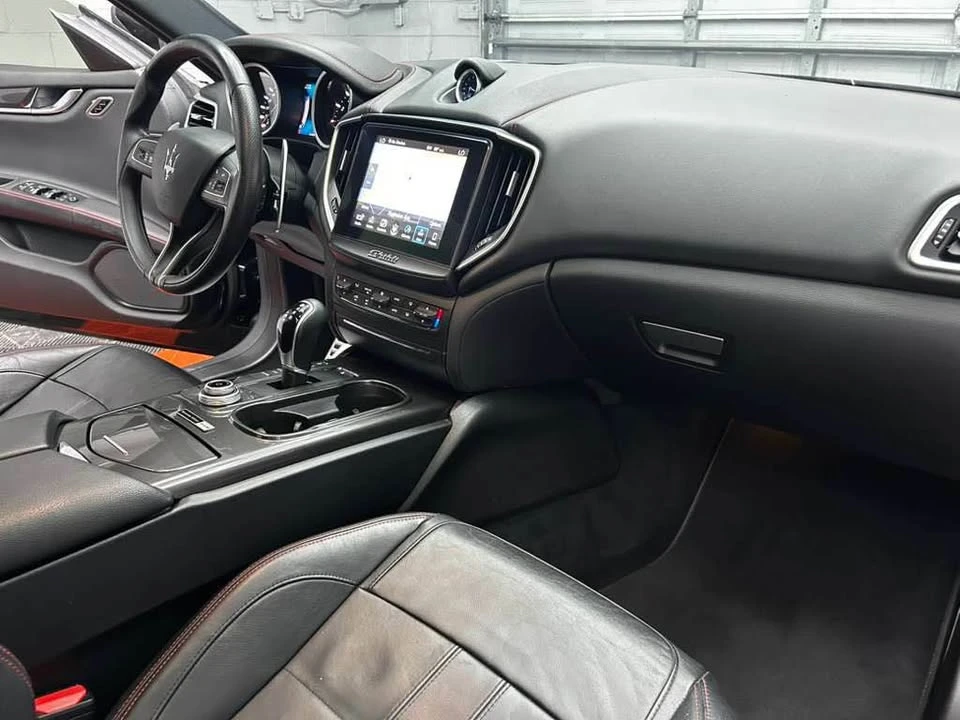 2017 Maserati Ghibli 3rd Gen - Image 17 of 18