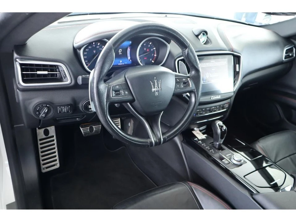 2017 Maserati Ghibli 3rd Gen - Image 15 of 20