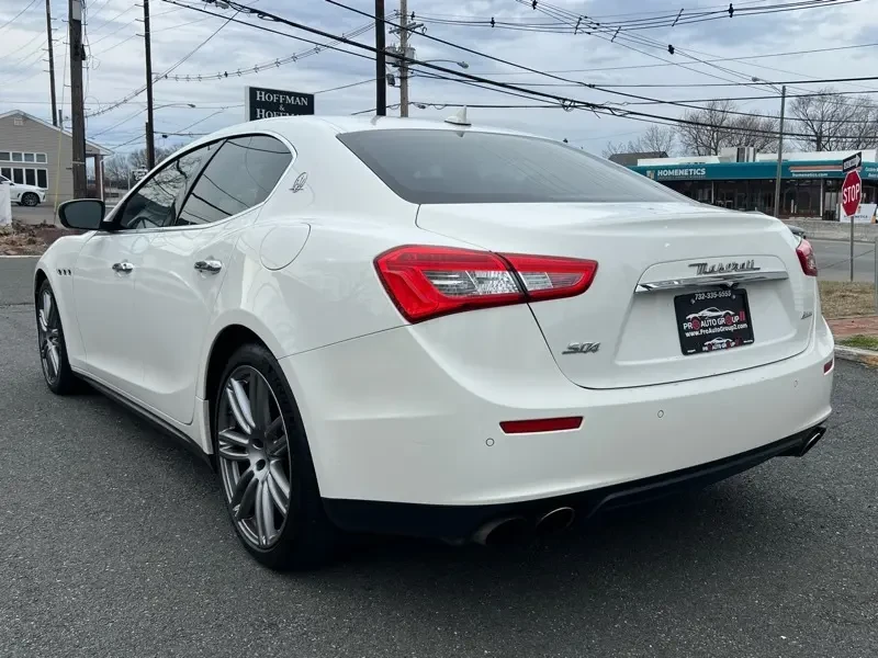 2017 Maserati Ghibli 3rd Gen - Image 4 of 19