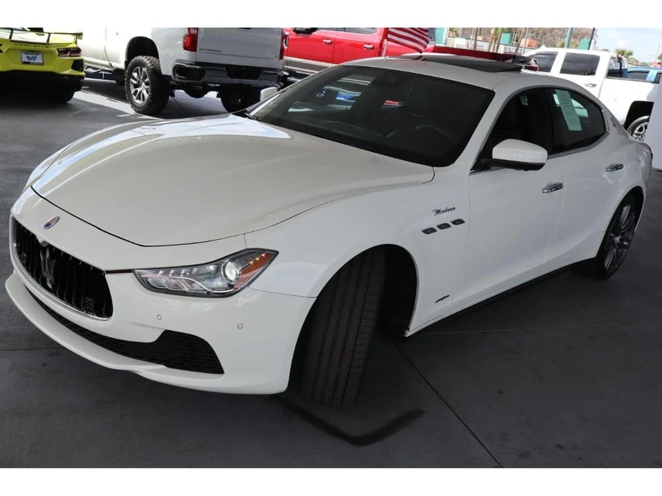 2017 Maserati Ghibli 3rd Gen - Image 9 of 20