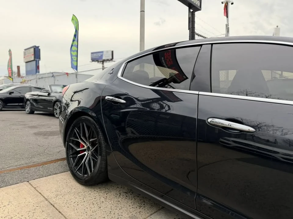 2017 Maserati Ghibli 3rd Gen - Image 5 of 20