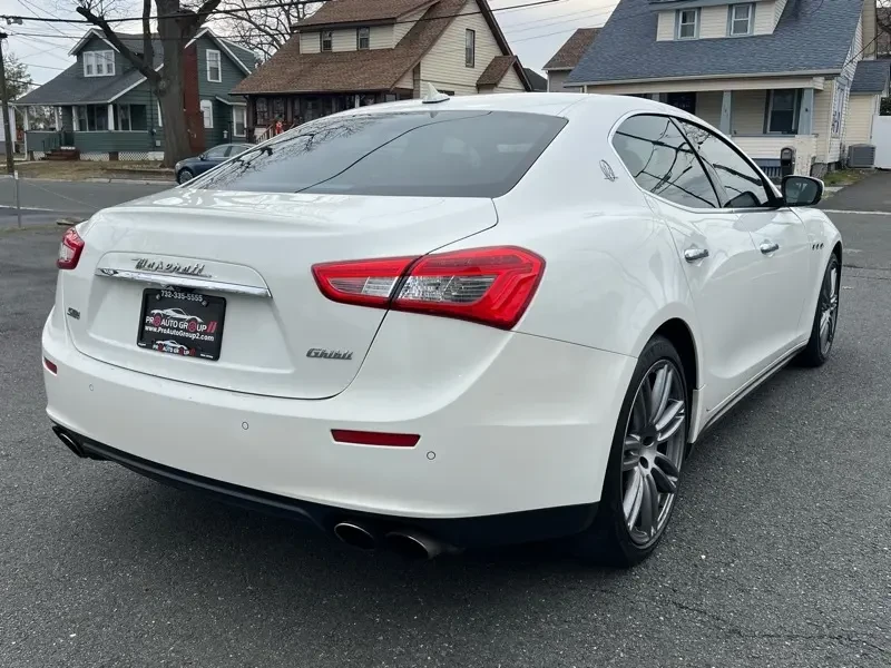 2017 Maserati Ghibli 3rd Gen - Image 9 of 20
