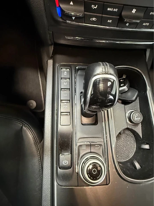 2017 Maserati Ghibli 3rd Gen - Image 13 of 17