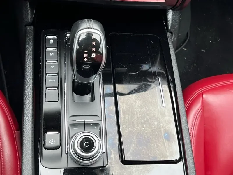 2017 Maserati Ghibli 3rd Gen - Image 18 of 19