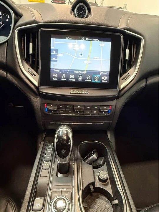 2017 Maserati Ghibli 3rd Gen - Image 12 of 17