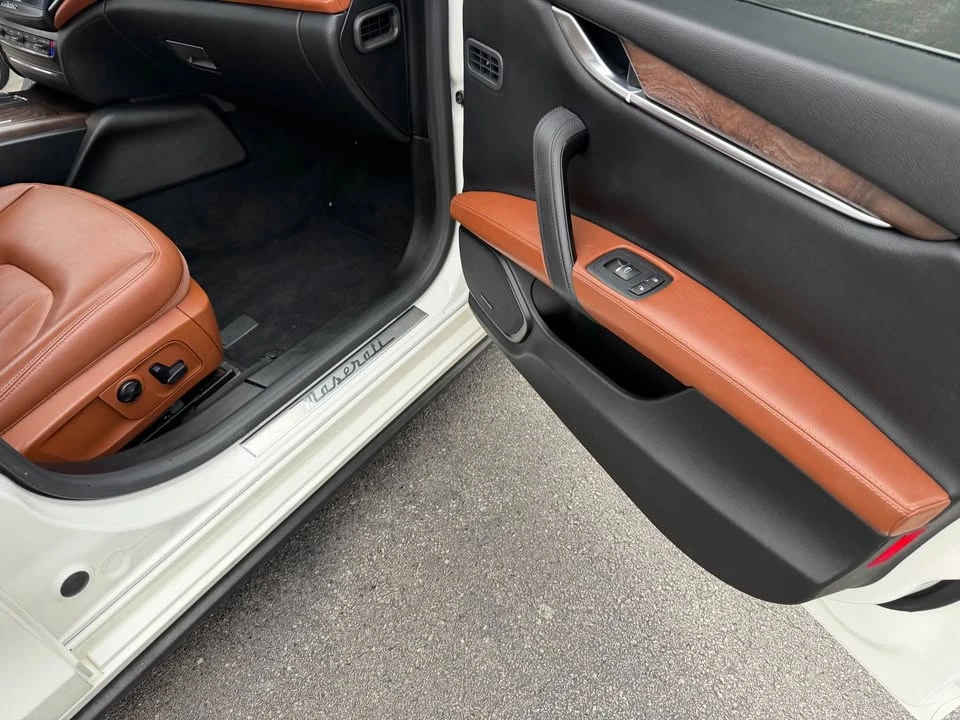 2017 Maserati Ghibli 3rd Gen - Image 15 of 20