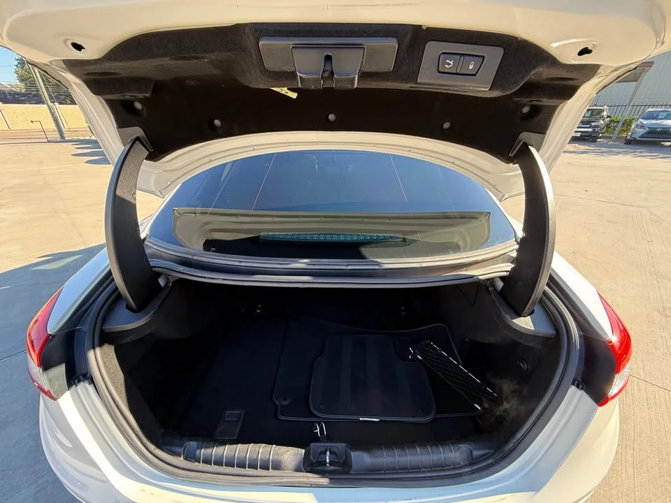 2017 Maserati Ghibli 3rd Gen - Image 16 of 18
