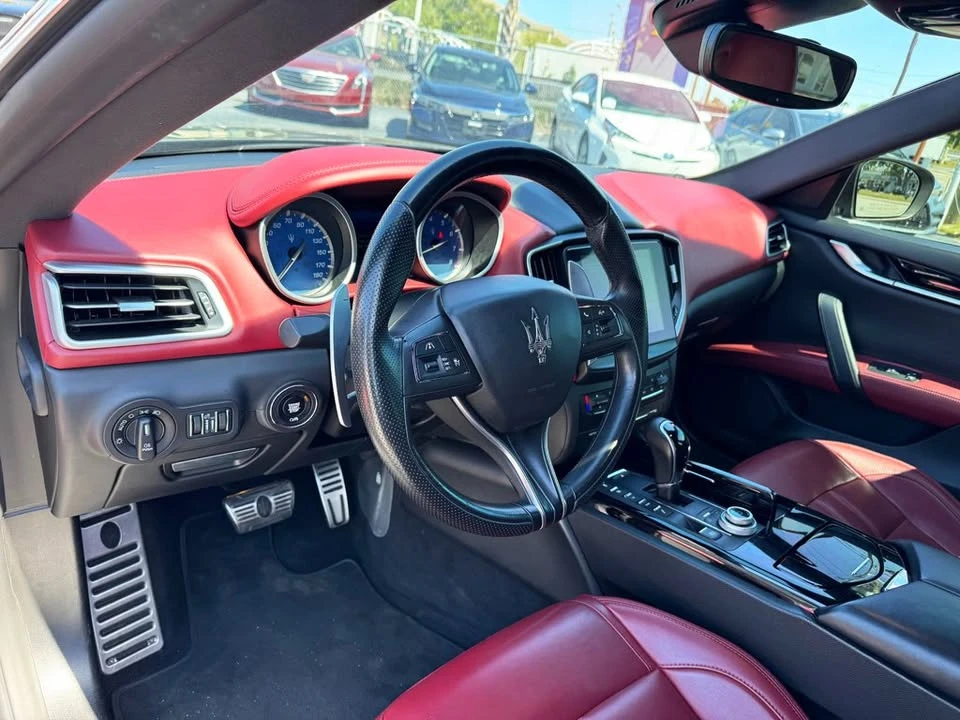 2017 Maserati Ghibli 3rd Gen - Image 9 of 18