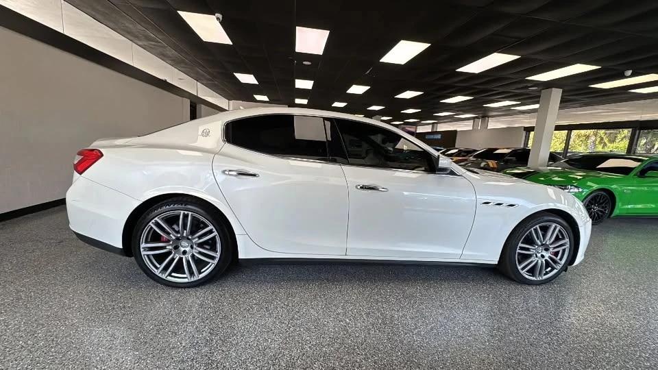 2017 Maserati Ghibli 3rd Gen - Image 8 of 20