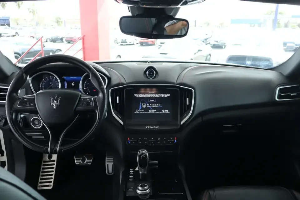 2017 Maserati Ghibli 3rd Gen - Image 5 of 6
