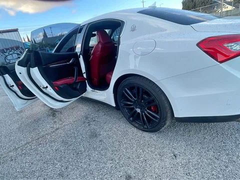 2017 Maserati Ghibli Sport