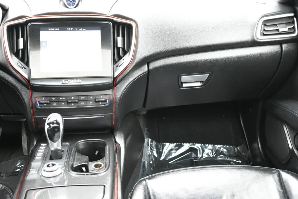 2017 Maserati Ghibli 3rd Gen - Image 16 of 20