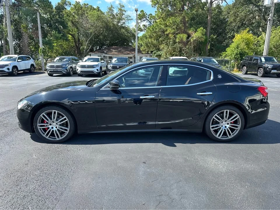 2017 Maserati Ghibli 3rd Gen - Image 3 of 18