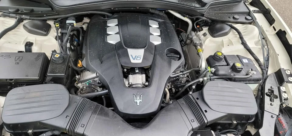 2017 Maserati Ghibli 3rd Gen - Image 9 of 10