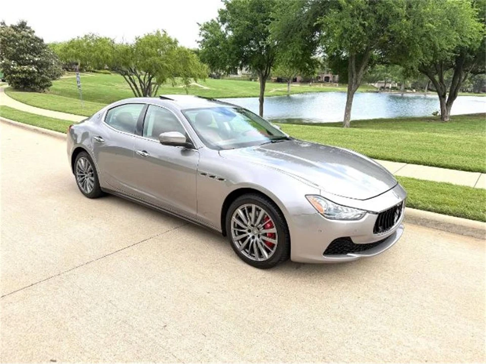 2017 Maserati Ghibli 3rd Gen - Image 16 of 17