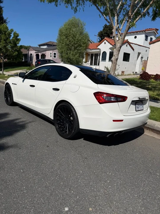 2017 Maserati Ghibli 3rd Gen - Image 2 of 9