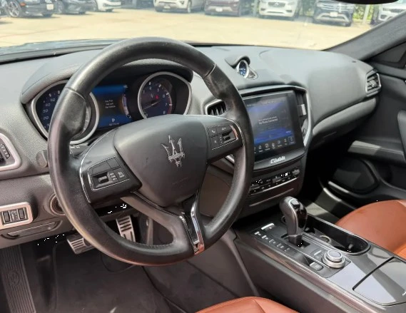 2017 Maserati Ghibli 3rd Gen - Image 7 of 12