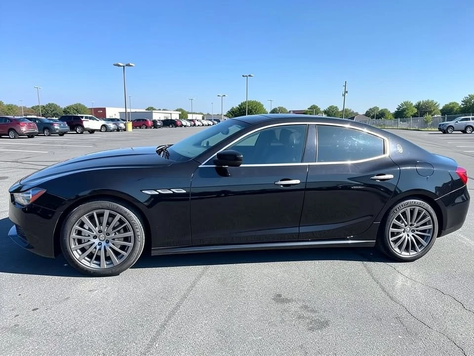 2017 Maserati Ghibli 3rd Gen - Image 3 of 8