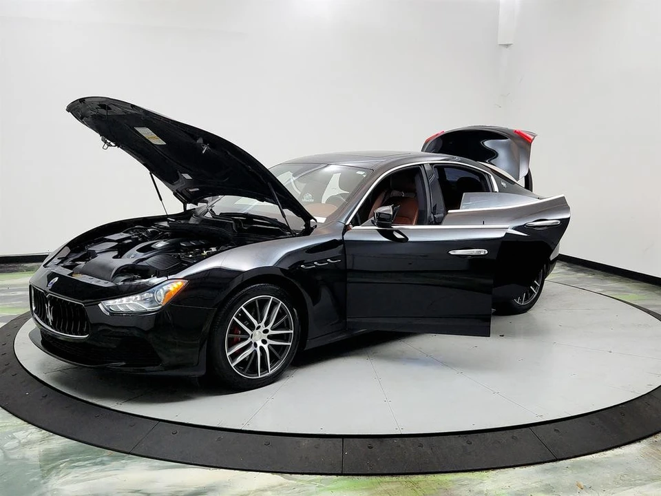 2017 Maserati Ghibli 3rd Gen - Image 9 of 31