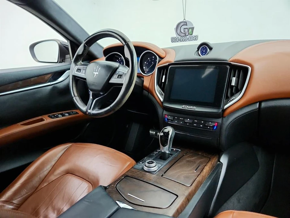 2017 Maserati Ghibli 3rd Gen - Image 25 of 31