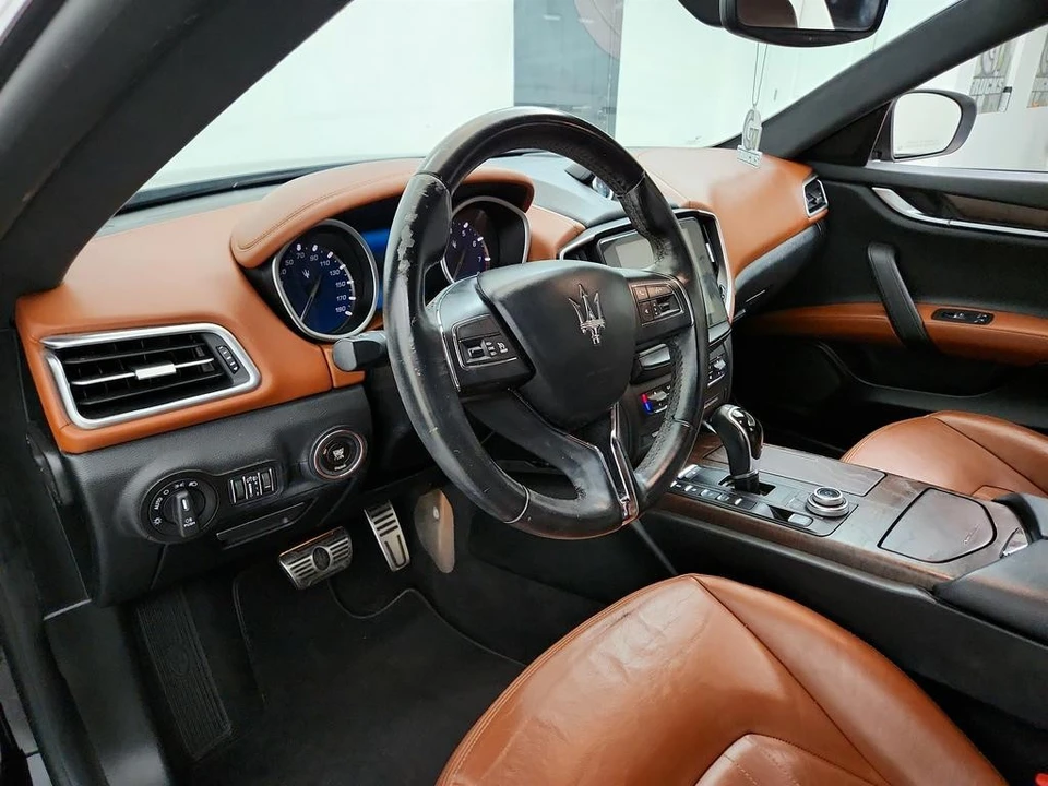 2017 Maserati Ghibli 3rd Gen - Image 13 of 31