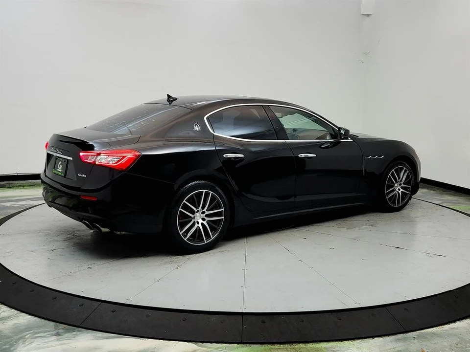 2017 Maserati Ghibli 3rd Gen - Image 5 of 31