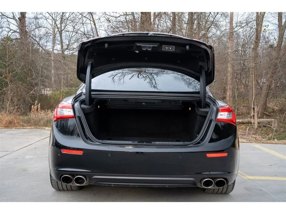 2017 Maserati Ghibli 3rd Gen - Image 11 of 19