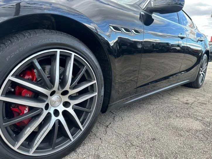 2017 Maserati Ghibli 3rd Gen - Image 9 of 12