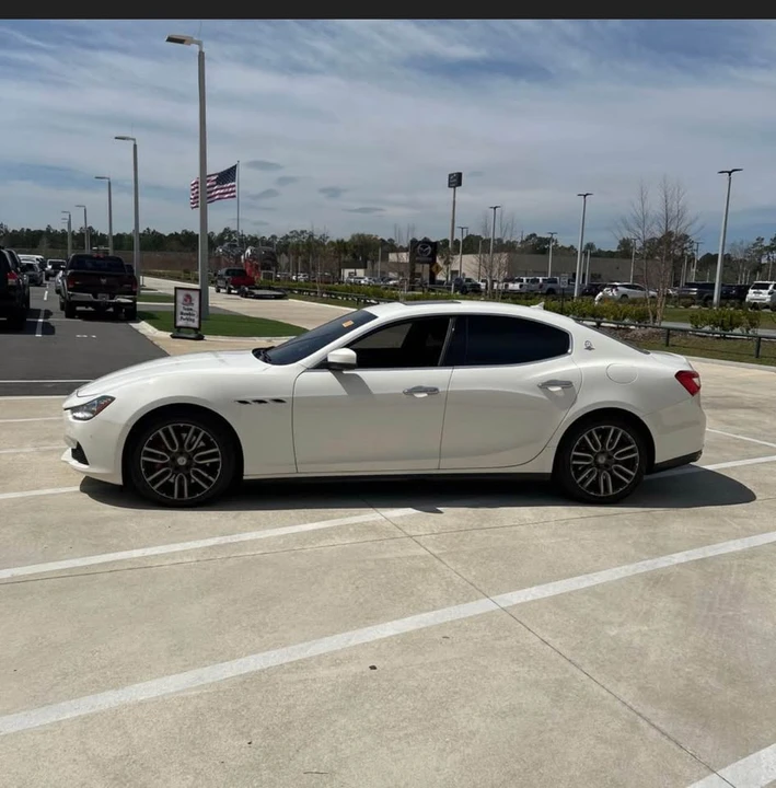2017 Maserati Ghibli 3rd Gen - Image 2 of 4