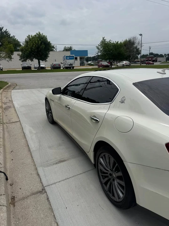 2017 Maserati Ghibli 3rd Gen - Image 5 of 8