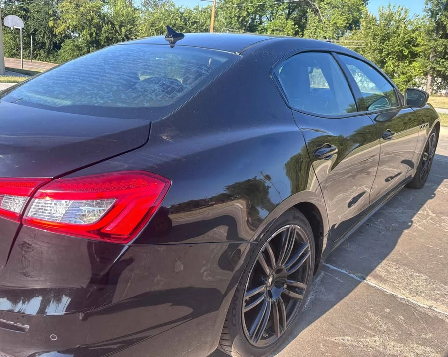 2017 Maserati Ghibli 3rd Gen - Image 9 of 11