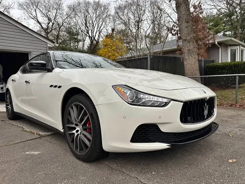 2017 Maserati Ghibli Modena Q4