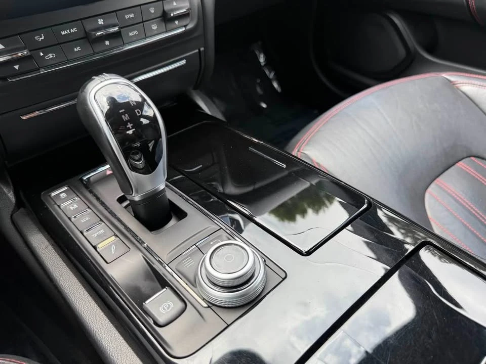 2017 Maserati Ghibli 3rd Gen - Image 13 of 20