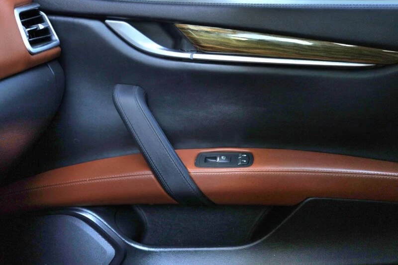 2017 Maserati Ghibli 3rd Gen - Image 17 of 20