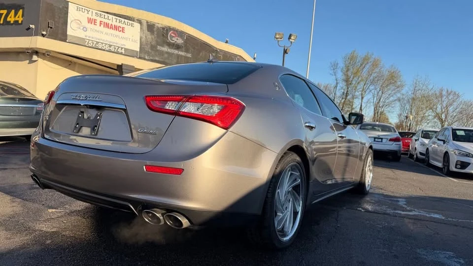 2017 Maserati Ghibli 3rd Gen - Image 19 of 20