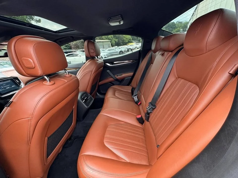 2017 Maserati Ghibli 3rd Gen - Image 13 of 20
