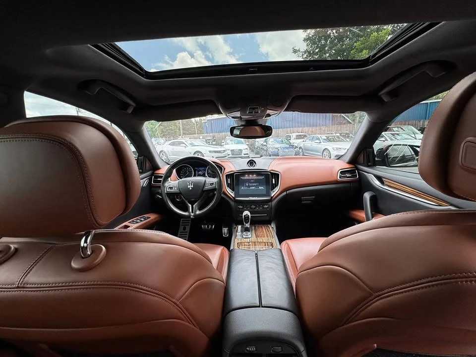 2017 Maserati Ghibli 3rd Gen - Image 16 of 20