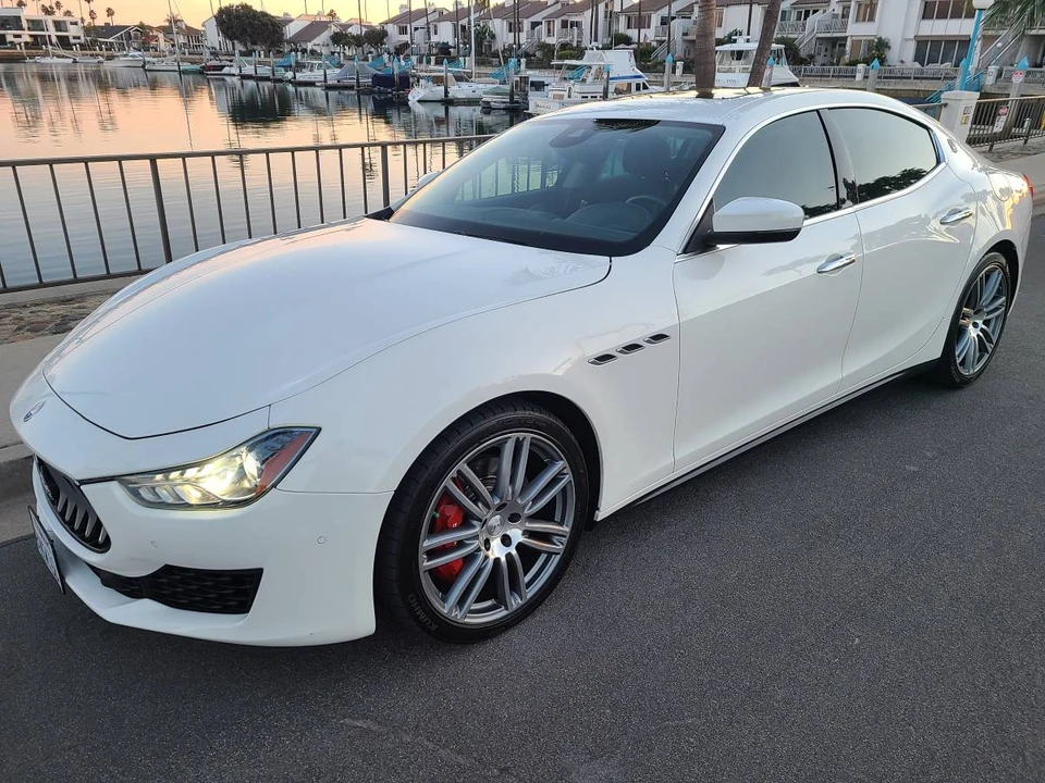 2017 Maserati Ghibli 3rd Gen - Image 3 of 24