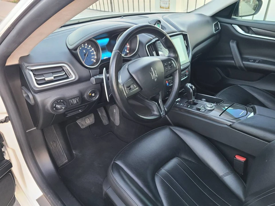 2017 Maserati Ghibli 3rd Gen - Image 14 of 24