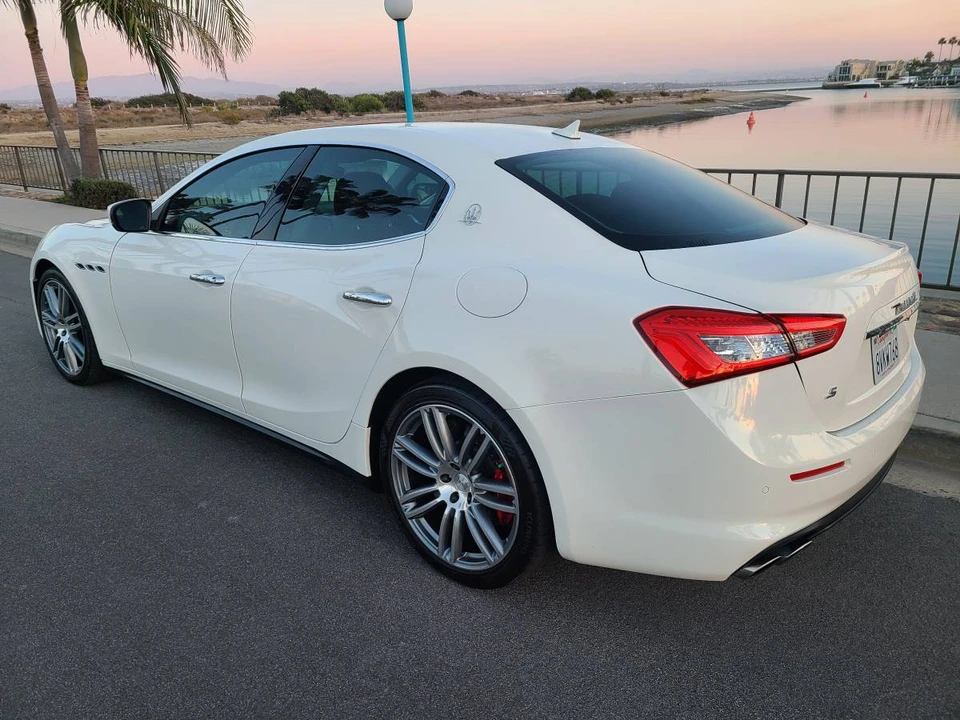 2017 Maserati Ghibli 3rd Gen - Image 6 of 24