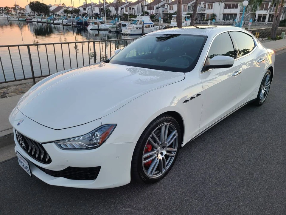 2017 Maserati Ghibli 3rd Gen - Image 4 of 24