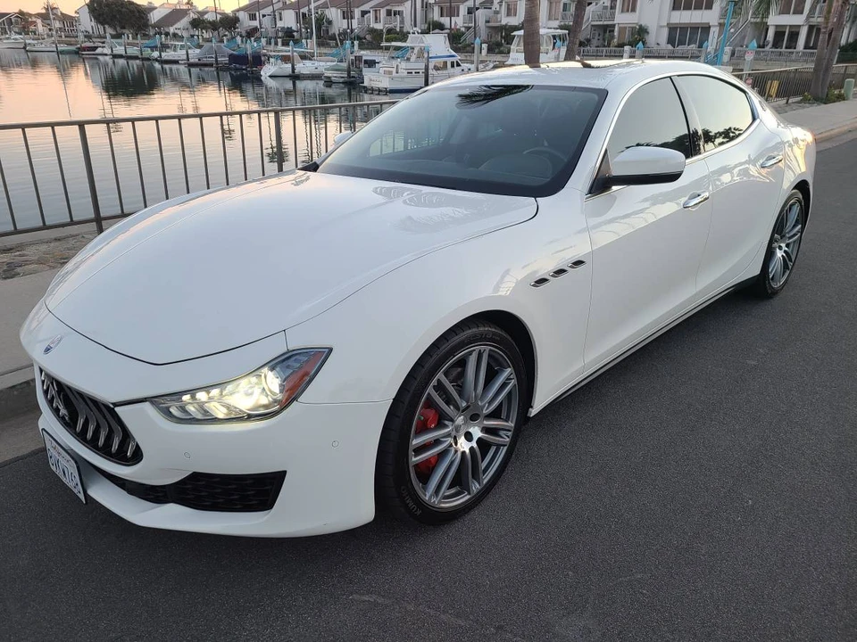2017 Maserati Ghibli 3rd Gen - Image 3 of 22