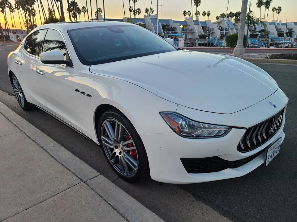 2017 Maserati Ghibli 3rd Gen - Image 11 of 24