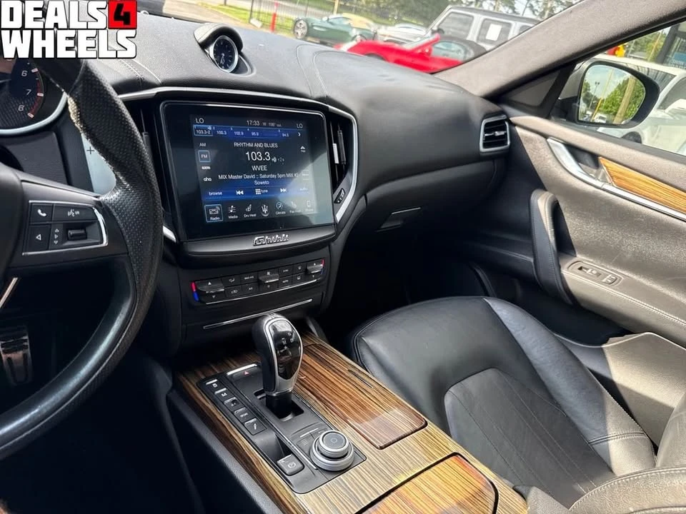 2017 Maserati Ghibli 3rd Gen - Image 17 of 20