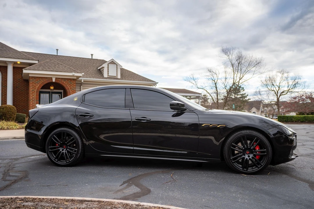 2017 Maserati Ghibli 3rd Gen - Image 16 of 31