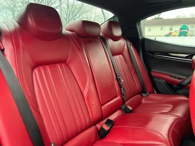 2017 Maserati Ghibli 3rd Gen - Image 13 of 19