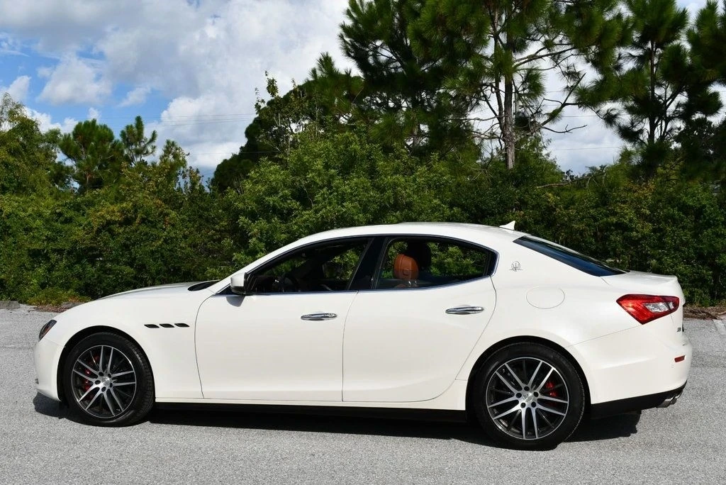 2017 Maserati Ghibli 3rd Gen - Image 4 of 12