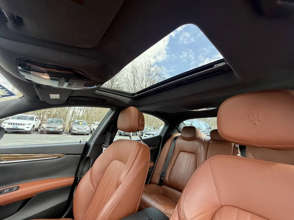 2017 Maserati Ghibli 3rd Gen - Image 19 of 21